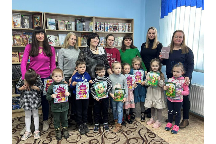 У Луцьку відбулася літературна зустріч із волинською письменницею Ніною Горик