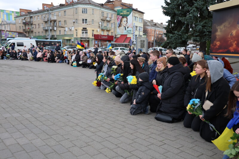 Луцьк попрощався з Героєм Артемом Павлюком