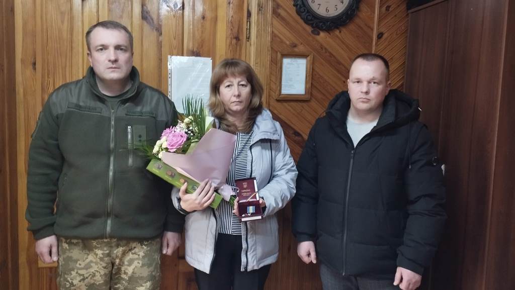 Дружині загиблого на Луганщині воїна з Волині вручили його посмертну нагороду