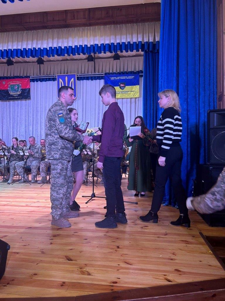Родині полеглого Героя з Любомля вручили відзнаку «Почесний хрест Героя»