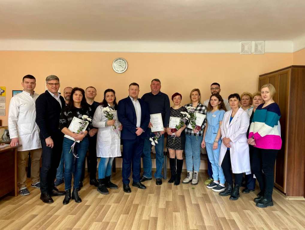 Пʼятеро мешканців Нововолинської громади отримали посвідчення Почесних донорів України