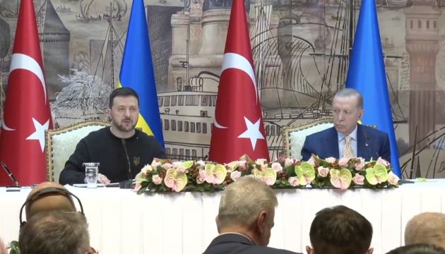Україна і Туреччина підписали угоду, яка спрощує спільну торгівлю