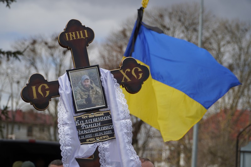 У Володимирі попрощались із полеглим Героєм Романом Калашнюком