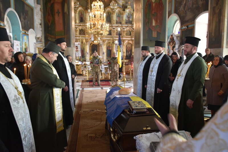 У Заборолі поховали військовослужбовця Олександра Літвінцова