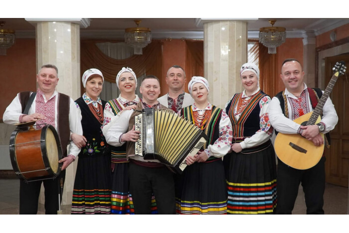 Народний аматорський фольклорний гурт «Чачка» запрошує на звітний концерт у Луцьку