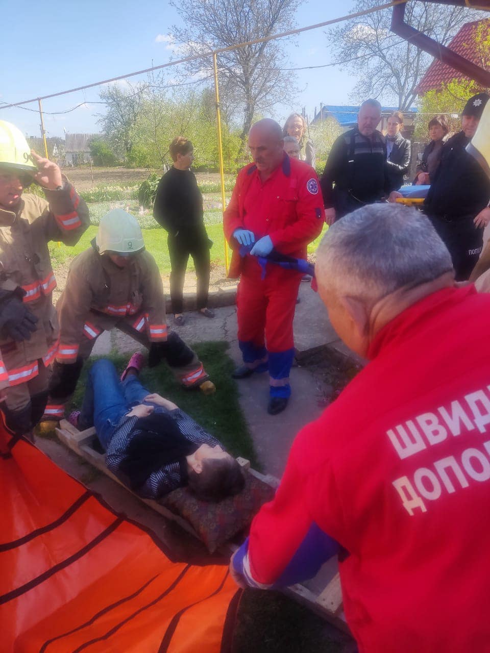 У Горохові рятувальники допомогли жінці, яка впала в підвал
