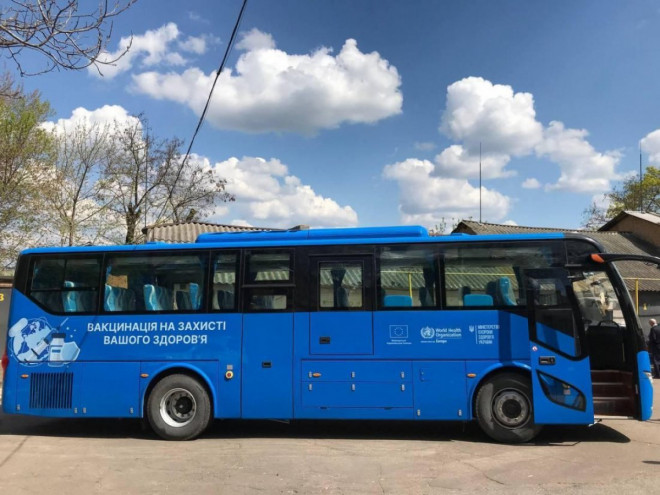 Вакцинальні автобуси: можливість отримати медпослуги у найвіддаленіших населених пунктах Волині