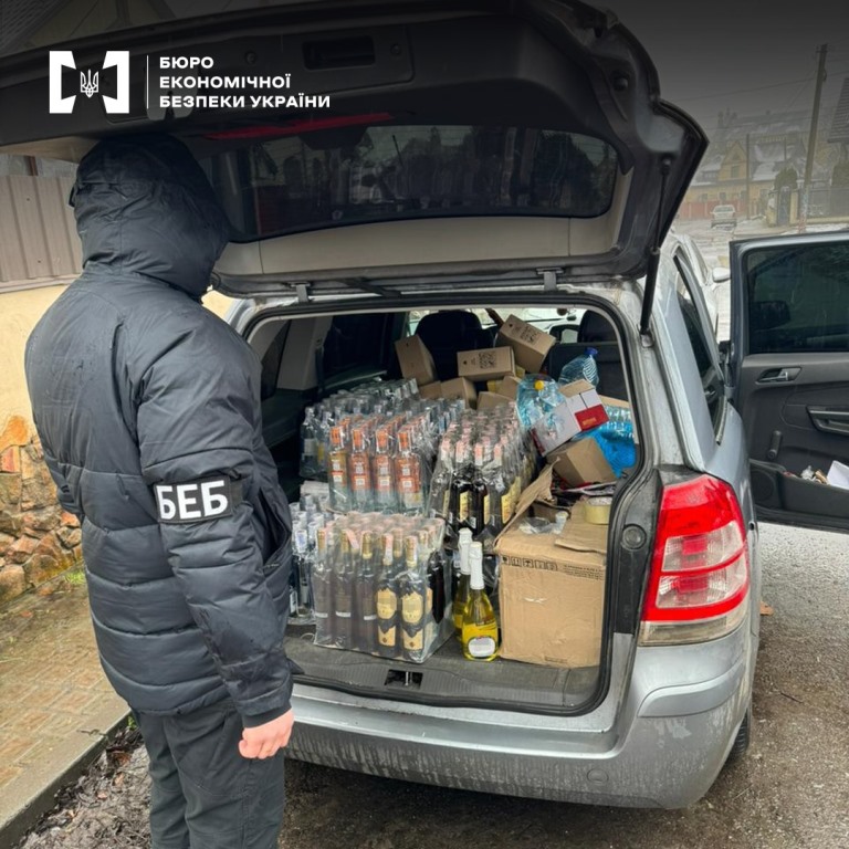 За матеріалами БЕБ судитимуть волинянина, який продавав контрафактні цигарки та алкоголь