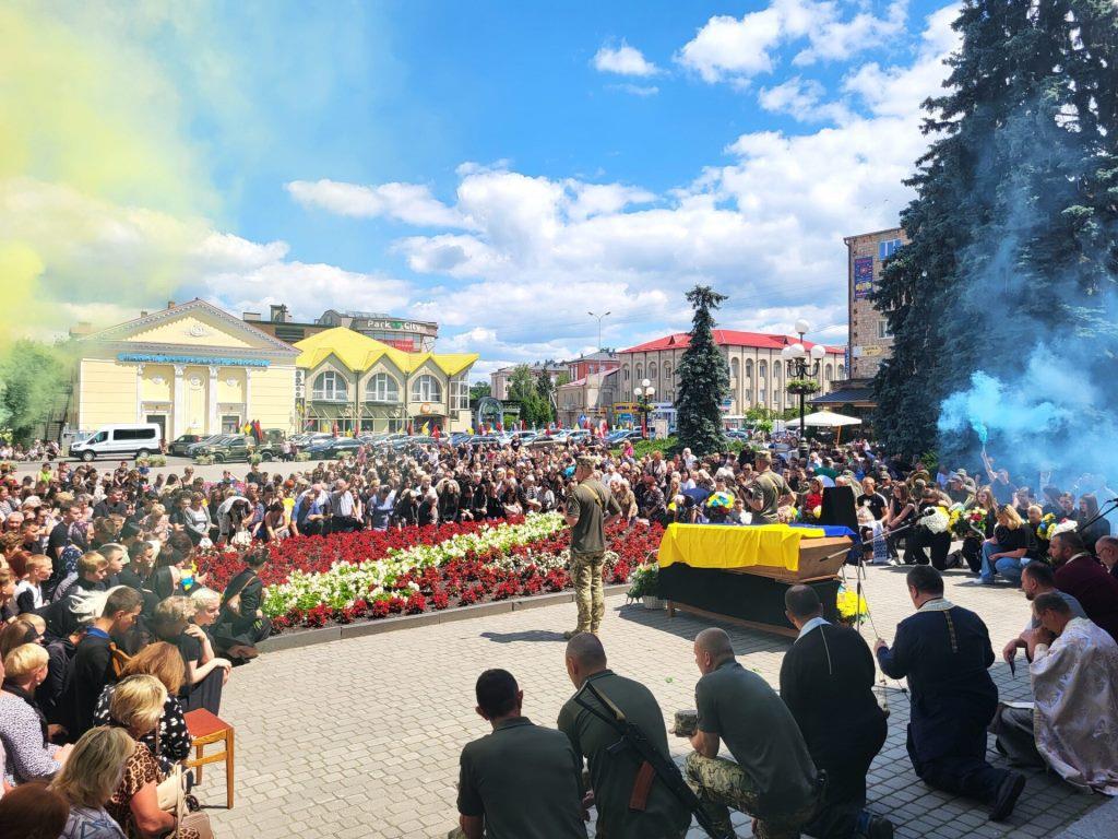 Ковельчани попрощалися із 18-річним Героєм