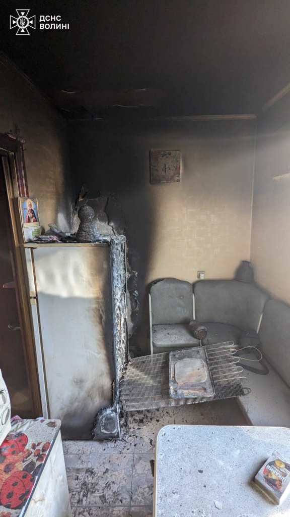 У Луцьку в квартирі загорівся холодильник