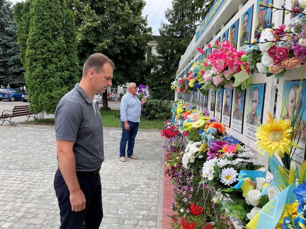 У Володимирі відбулися заходи з нагоди Дня скорботи і вшанування пам’яті жертв війни в Україні