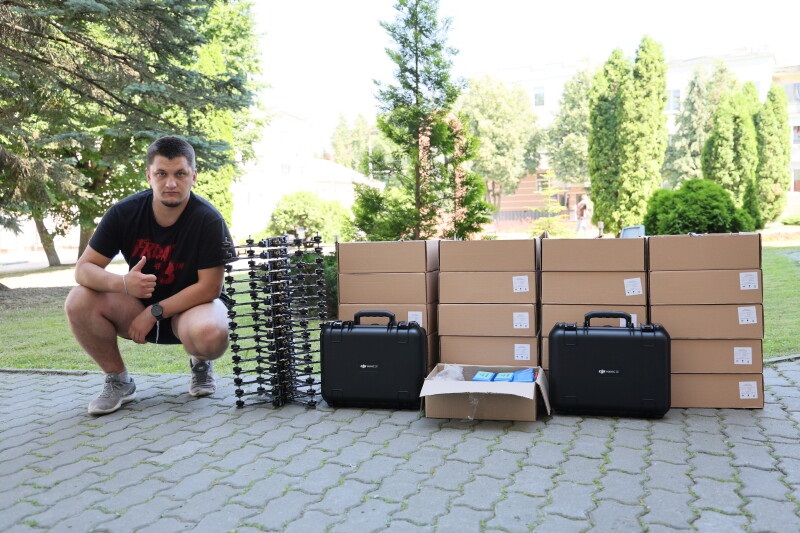 У Луцьку передали дрони та РЕБ для потреб військових