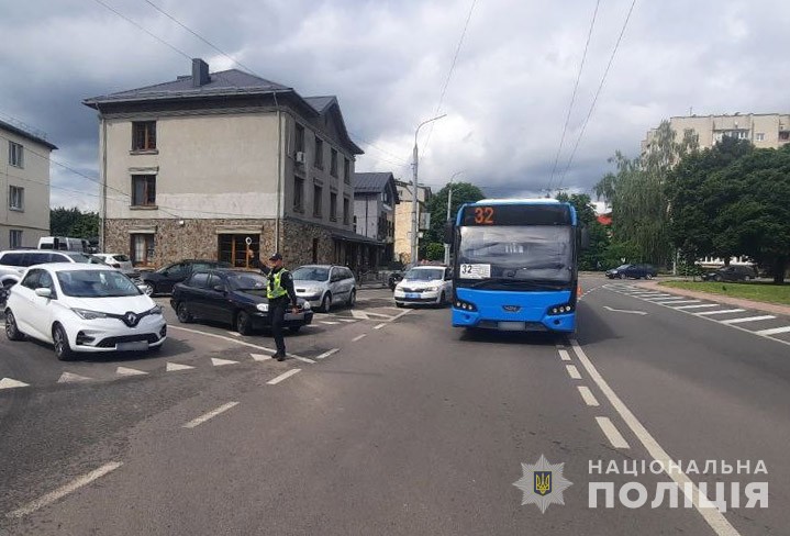 На Волині поліція з’ясовує обставини ДТП, в яких постраждали громадяни
