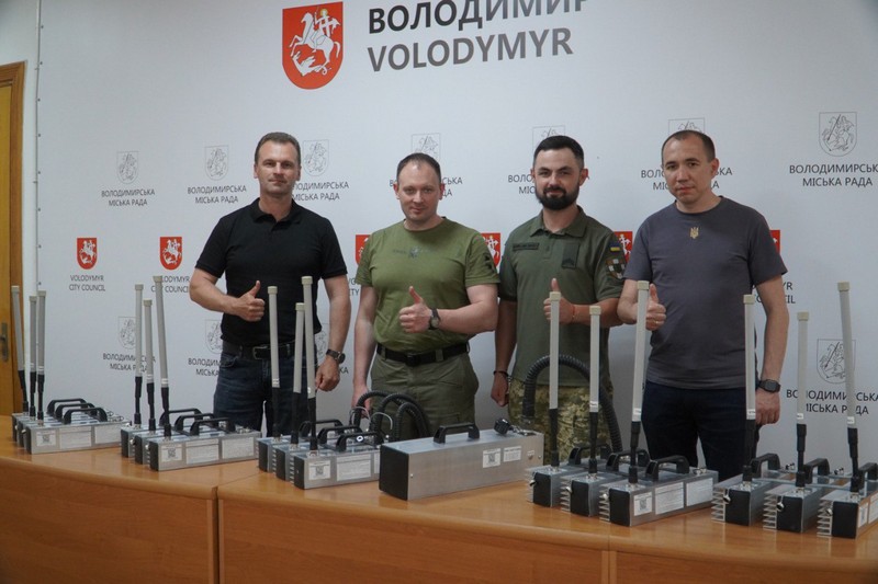 У Володимирі передали засоби радіоелектронної боротьби «сталевій сотні»