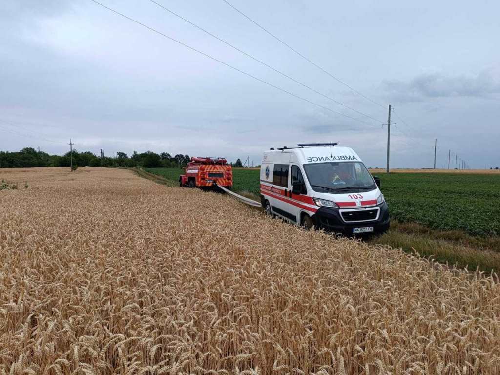 На Волині рятувальники здійснили буксирування автомобіля швидкої медичної допомоги, що прямував на виклик