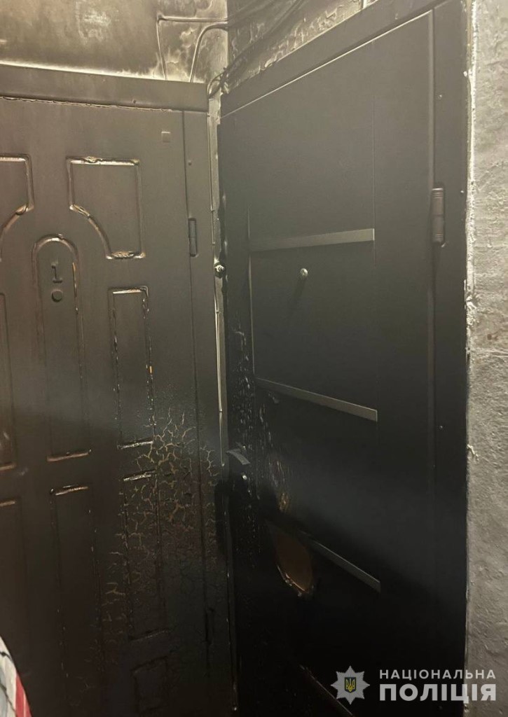 У Луцьку сумчанин підпалив двері квартири, щобпомститись колишнім сусідам