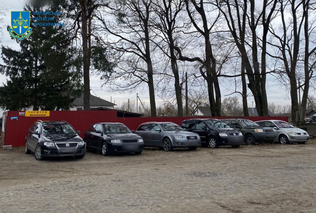 На Волині викрили схему ввезення автомобілів під виглядом гуманітарної допомоги для ЗСУ