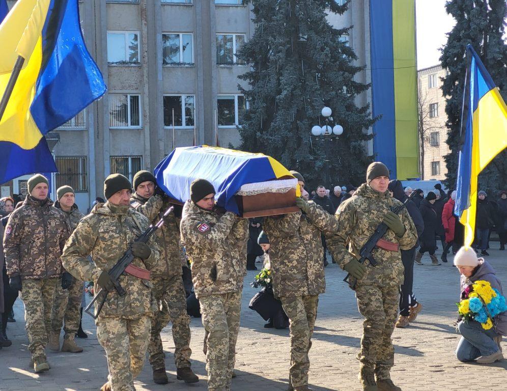 У Ковелі попрощалися з воїном з Романом Ващуком, який понад рік вважався зниклим безвісти
