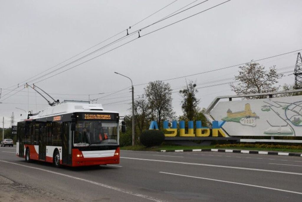 Сьогодні деякі тролейбуси у Луцьку змінять маршрут