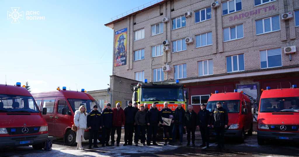 Швейцарський волонтер доправив на Волинь спецтехніку та спорядження