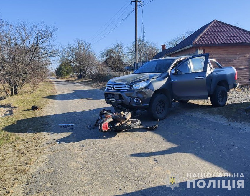 У Ковельському районі внаслідок ДТП постраждали двоє підлітків: поліція розпочала кримінальне провадження