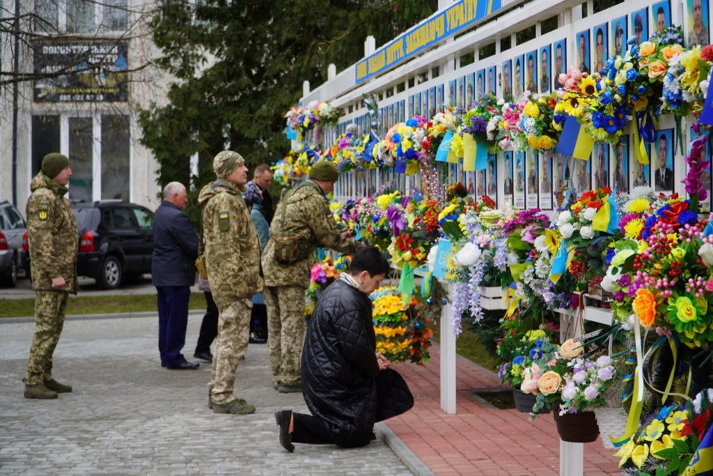 У Володимирі у День українського добровольця вшанували полеглих Захисників
