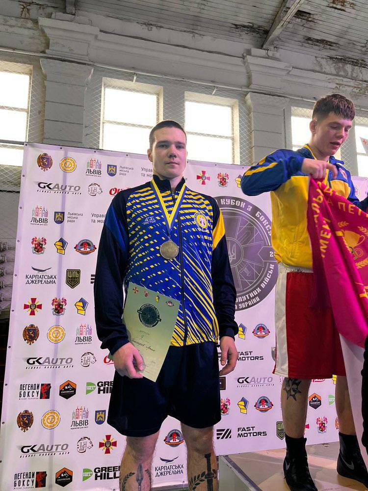 Володимирчанин став срібним призером з боксу у кубку командувача Сухопутних військ