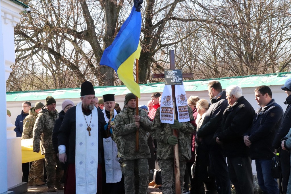 Володимирська громада провела в останню путь Героя Сергія Кошмана