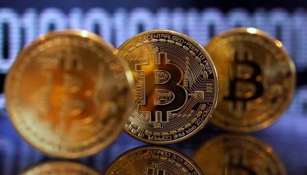 Біткойн вперше за п’ять місяців впав нижче 75 тисяч доларів
