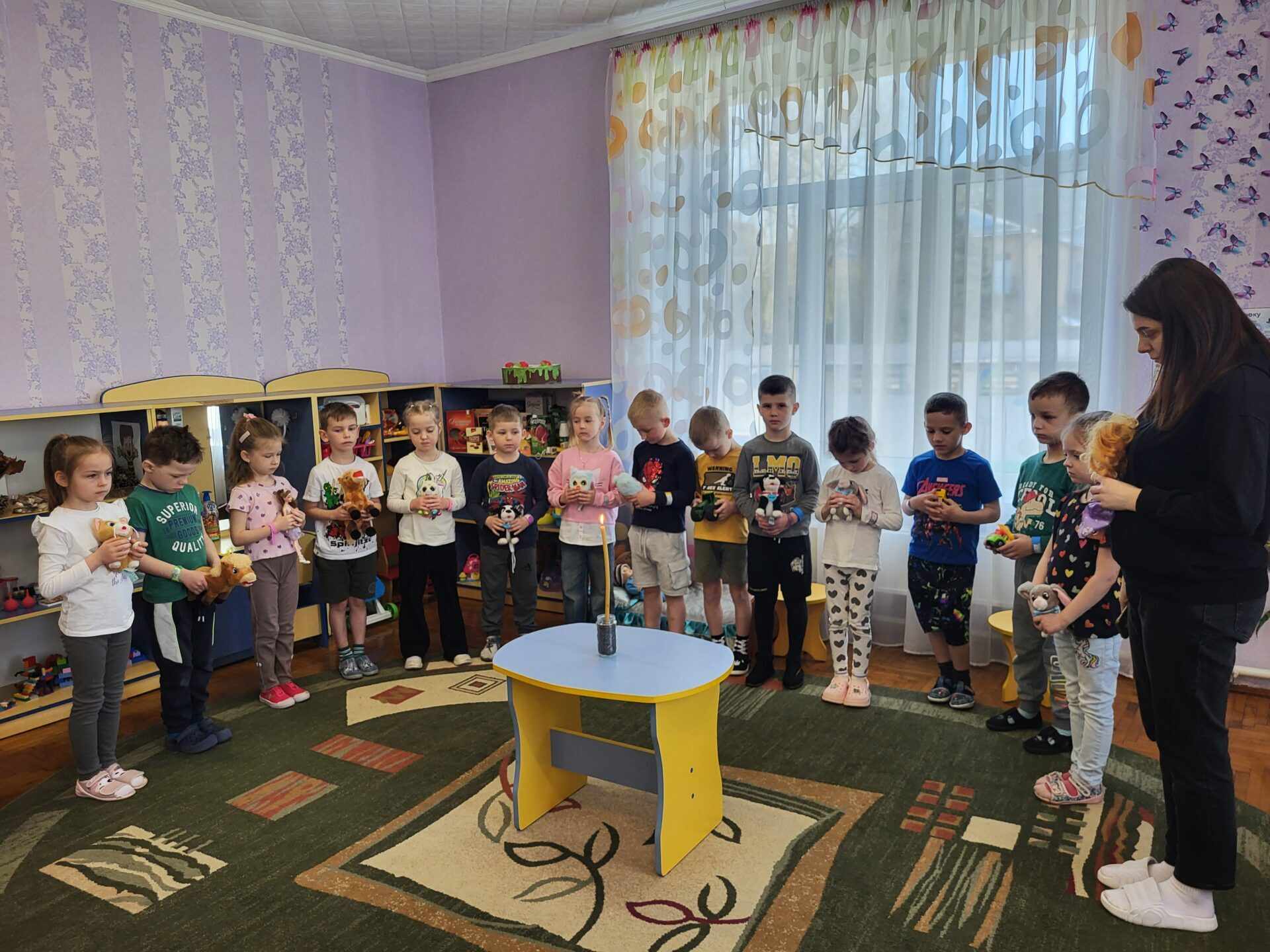 Показали, як маленькі ковельчани вшановують загиблих Героїв