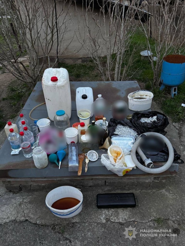 У Луцьку слідчі оголосили про підозру трьом наркозловмисникам