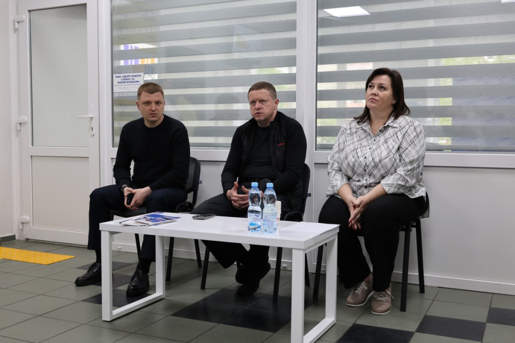 Рудницький зустрівся з представниками громадських організацій, які представляють інтереси людей з інвалідністю