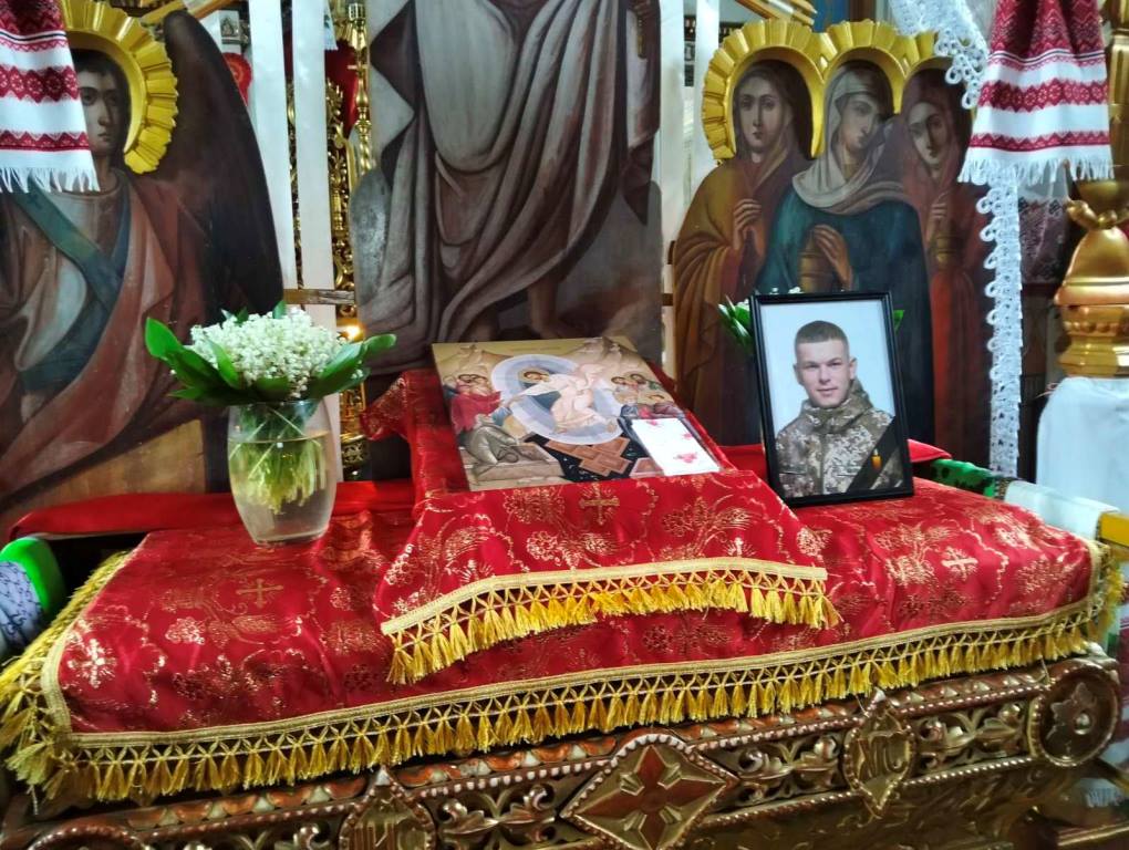 На Волині попрощалися із юним воїном Романом Климчуком