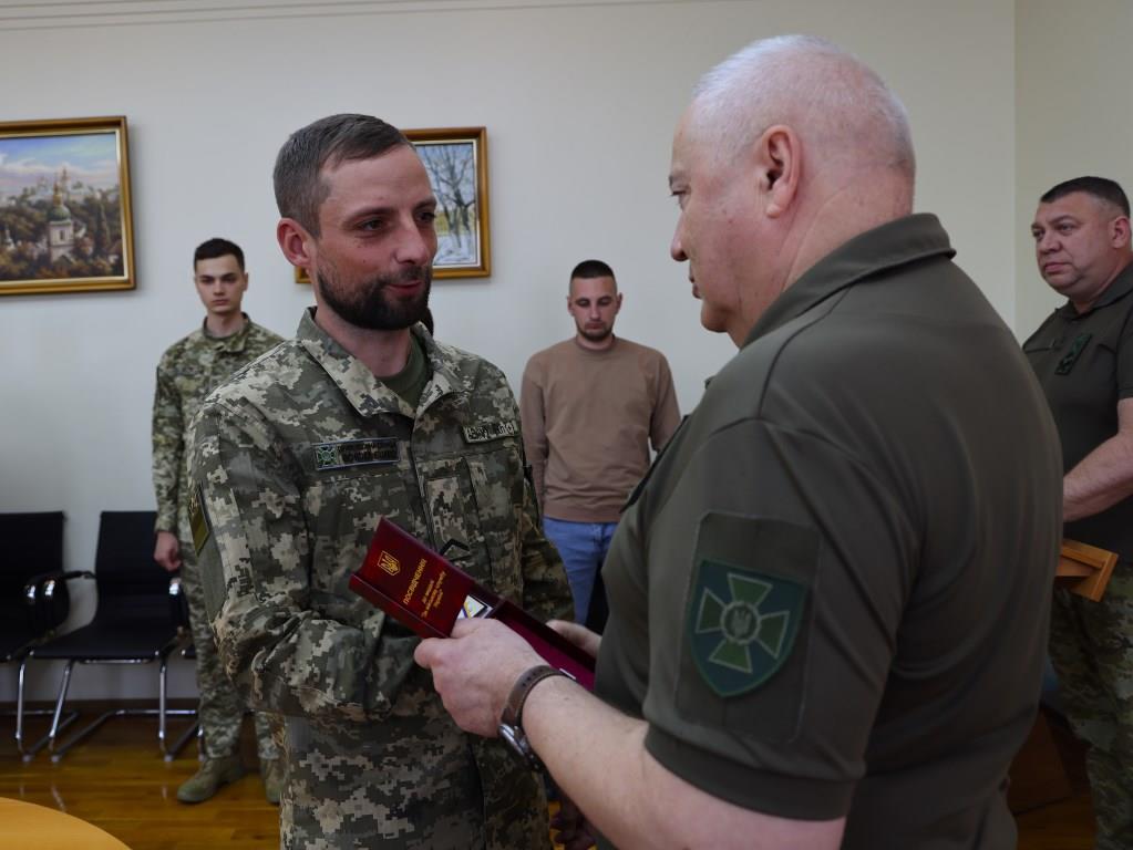 Двоє прикордонників з Волині отримали державні нагороди