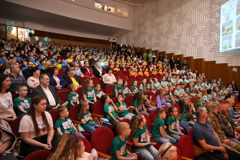 У Палаці учнівської молоді у Луцьку відбувся гала-вечір проєкту «Підприємливі діти 2025»