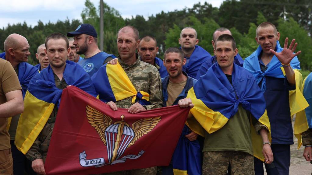 Обмін «1000 на 1000»: Україна повернула із російського полону ще 307 захисників