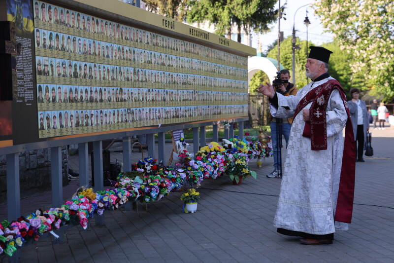 У Луцьку вшанували воїнів, які загинули під час антитерористичної операції на Сході України