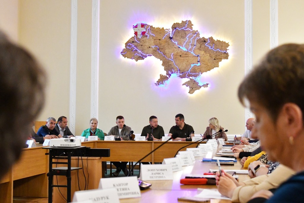 У Волинській ОВА обговорювали фінансування закладів освіти