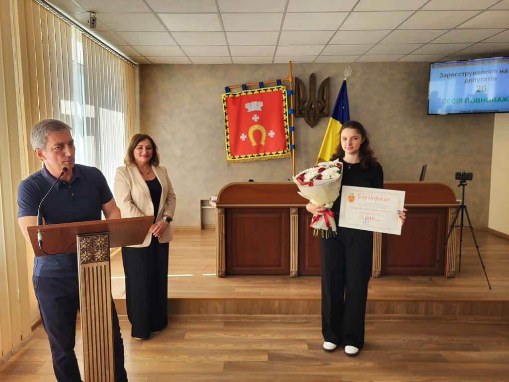 У Ковелі відзначили випускницю з найвищим результатом НМТ
