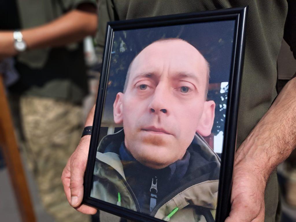 В останню земну дорогу Ковельська громада провела Героя Віталія Півня