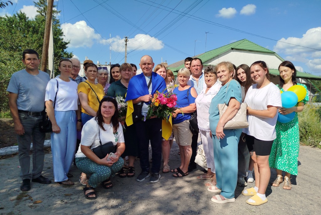 У Дубівській громаді зустріли звільненого з полону воїна