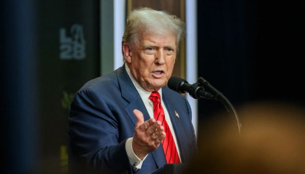 Трамп заявив, що організує двосторонню зустріч Зеленського з путіним
