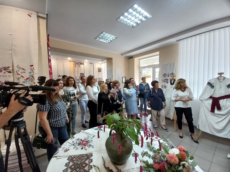 У Луцьку презентували виставку вишитих рушників