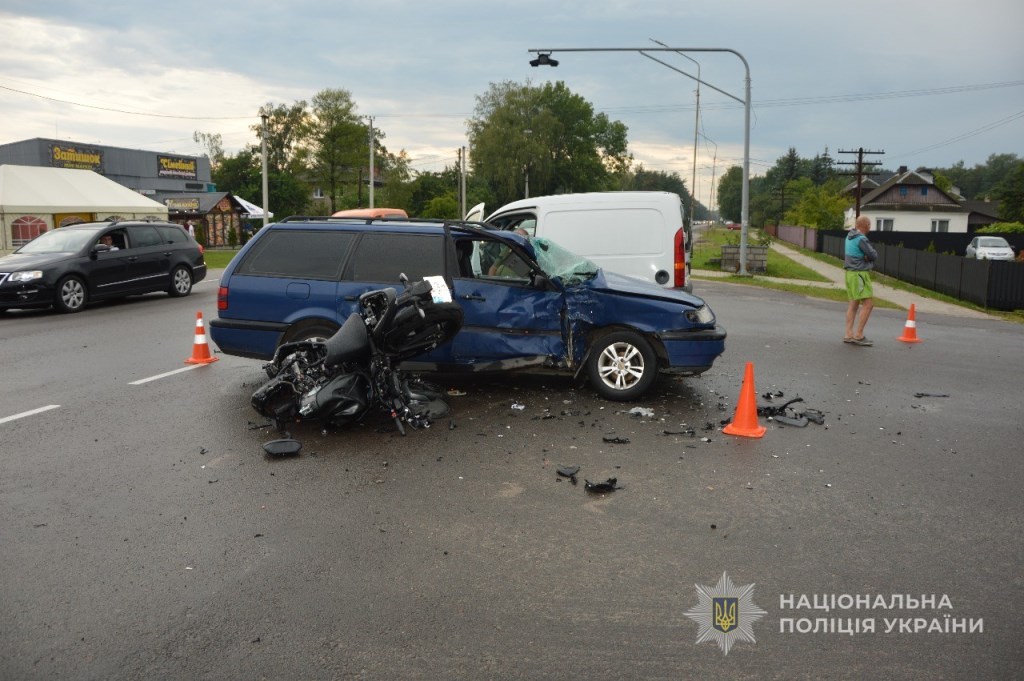 На Ковельщині внаслідок ДТП постраждав мотоцикліст: поліція зʼясовує обставини