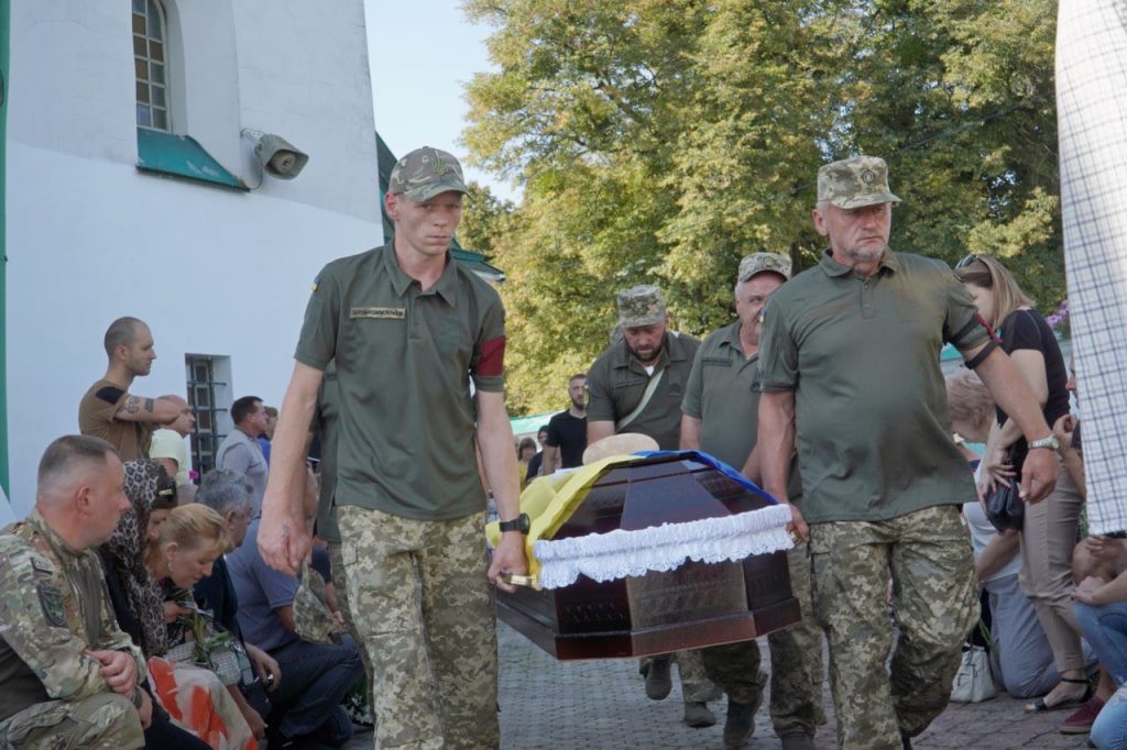 У Володимирській громаді попрощалися із Захисником Андрієм Скригою
