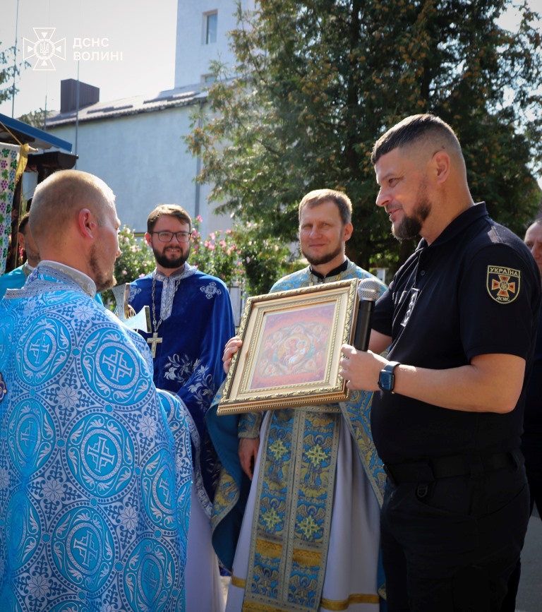 У Луцьку рятувальники вшанували ікону «Неопалима Купина»