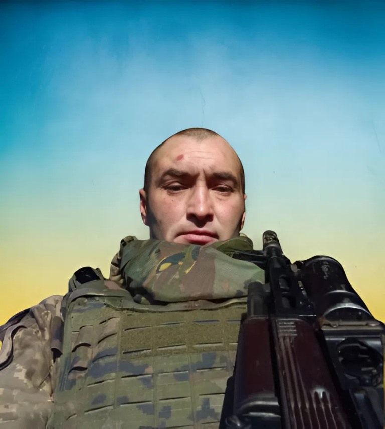 Старовижівська громада попрощалася із Героєм Олегом Оліферчуком