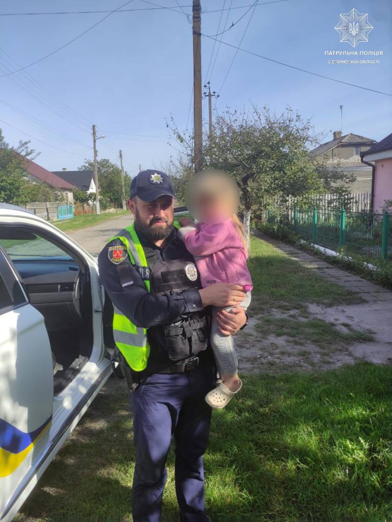У Ковелі патрульні повернули матері дитину, яка загубилася