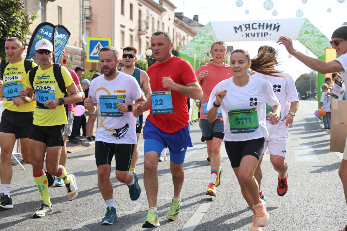 Луцьк долучився до благодійного забігу MHP Run4Victory