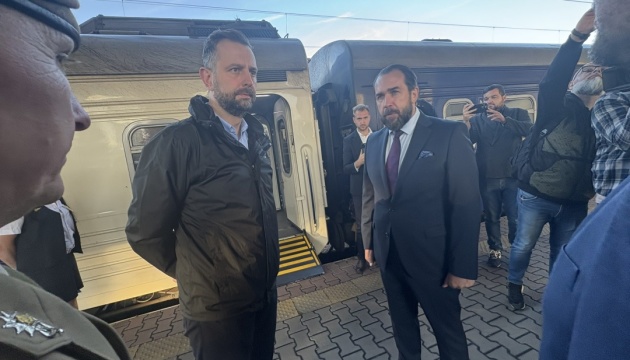 До Києва прибув глава Міноборони Польщі